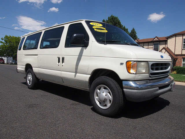 Ford Club Wagon 2012
