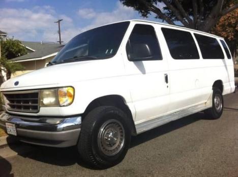 Ford Club Wagon E350