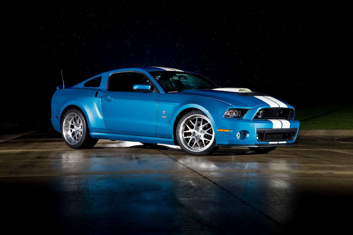 Ford Cobra Shelby Gt500