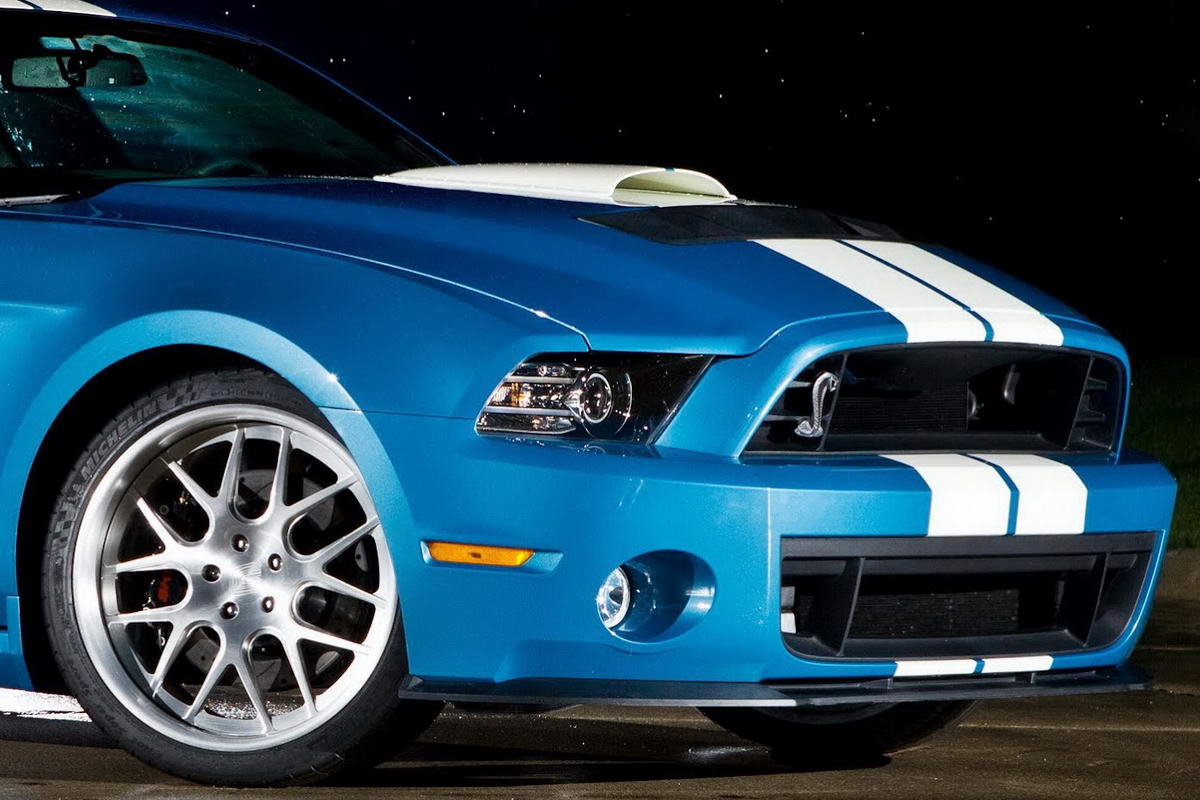 Ford Cobra Shelby Gt500