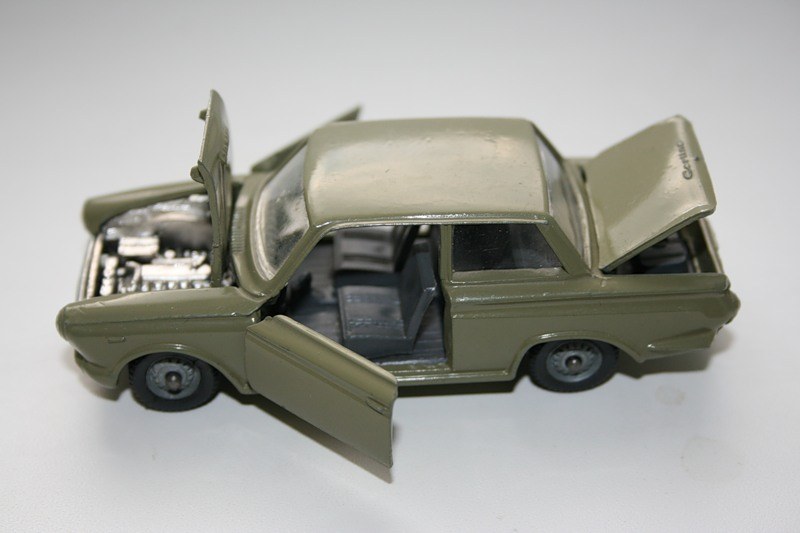 Ford Cortina Consul