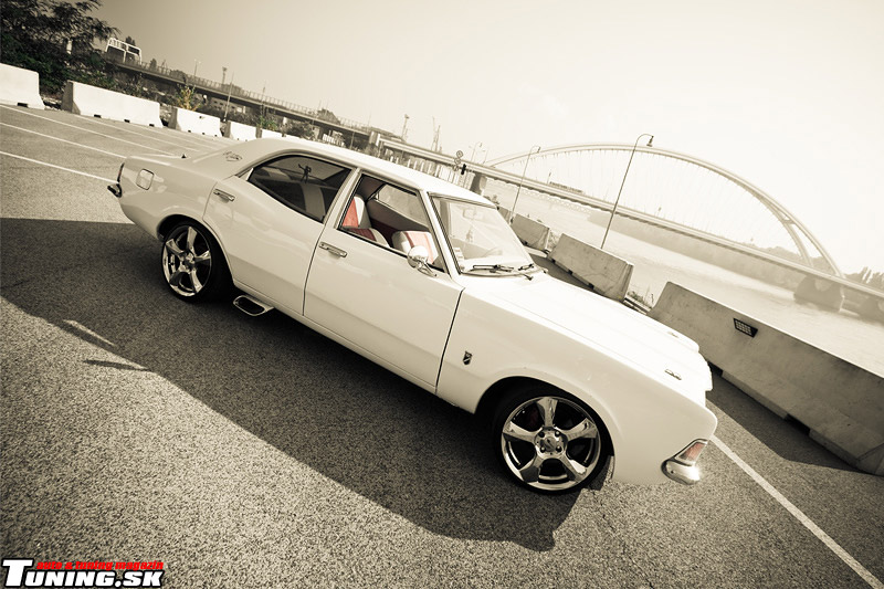 Ford Cortina Custom