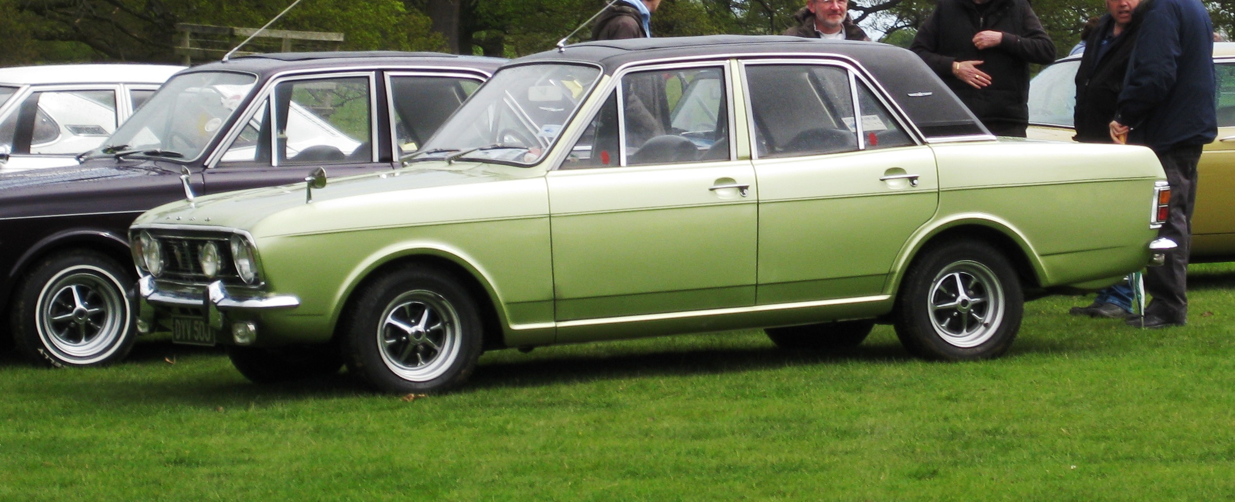 Ford Cortina Gxl 2000