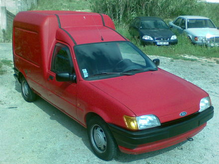 Ford Courier 1.8 D