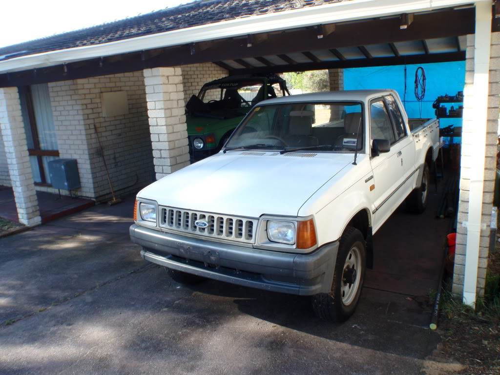 Ford Courier 1990