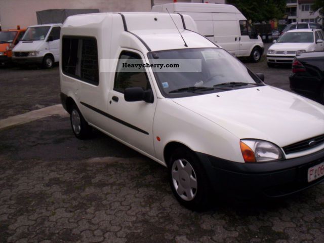 Ford Courier 2000