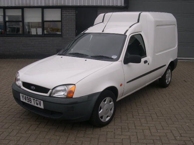 Ford Courier 2001