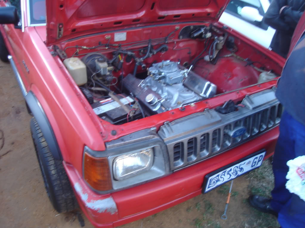 Ford Courier V8