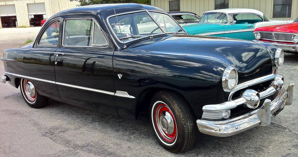 Ford Custom 1951