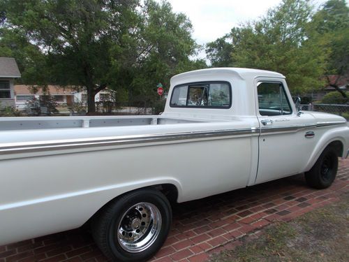 Ford Custom Cab