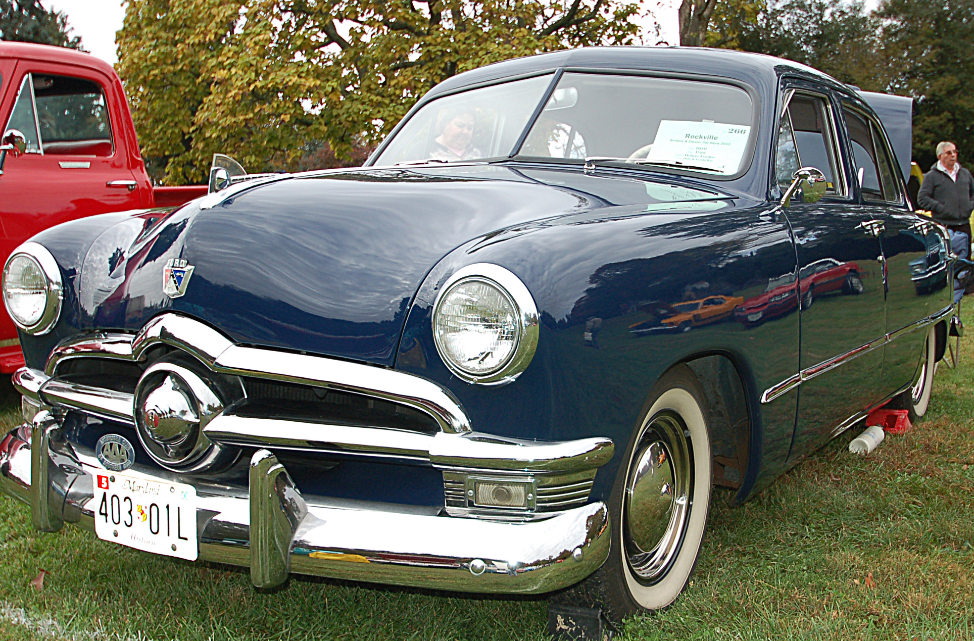 Ford Custom Deluxe