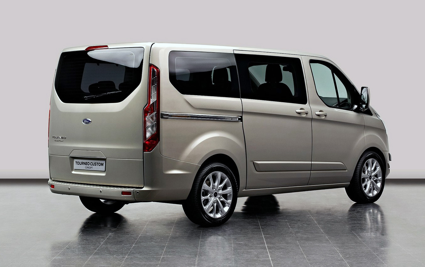 Ford Custom Limited