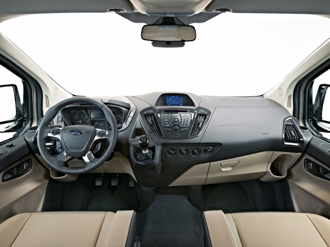 Ford Custom Tourneo