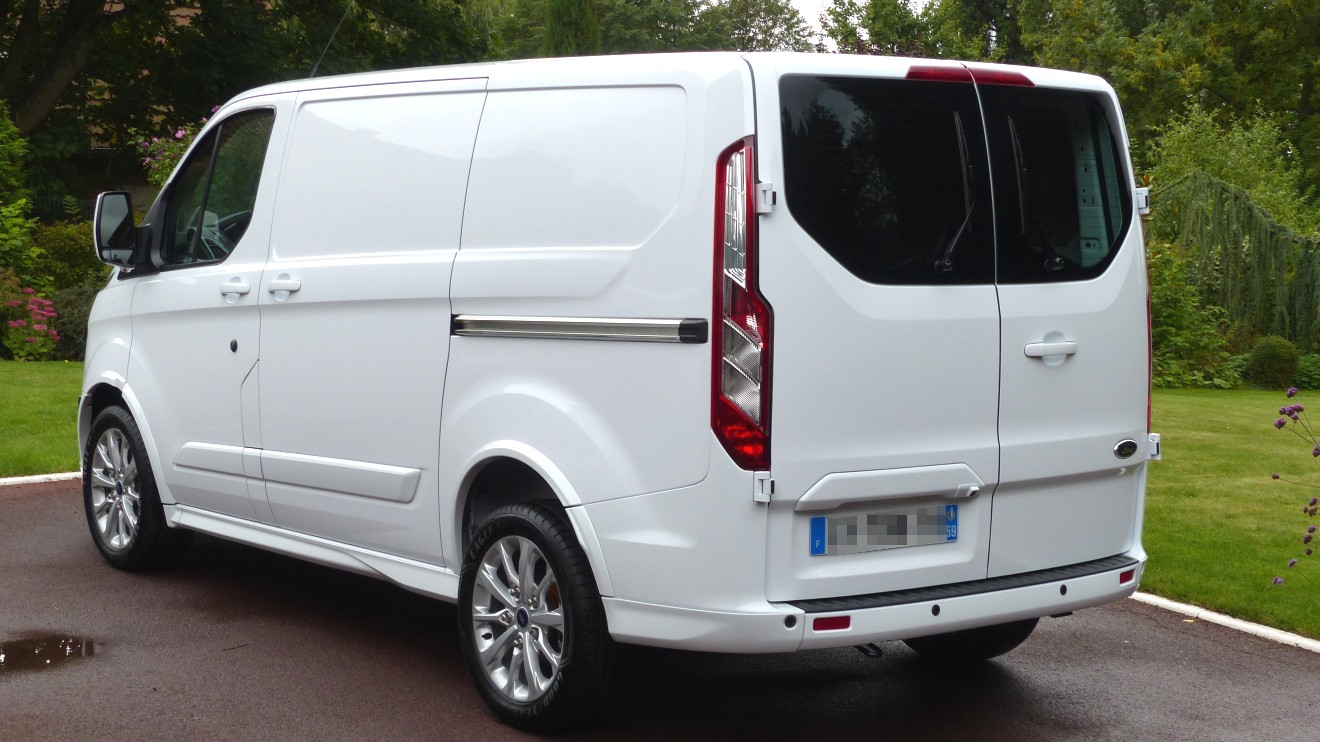 Ford Custom Van
