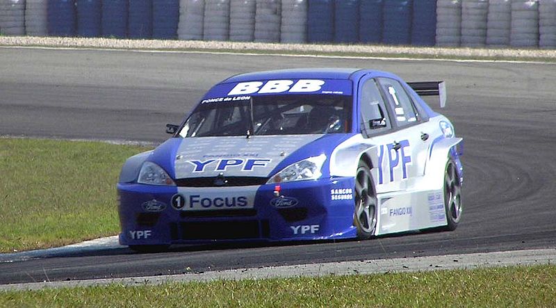 Ford De Ponce