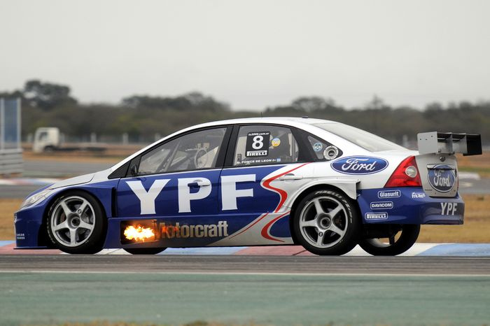 Ford De Ponce