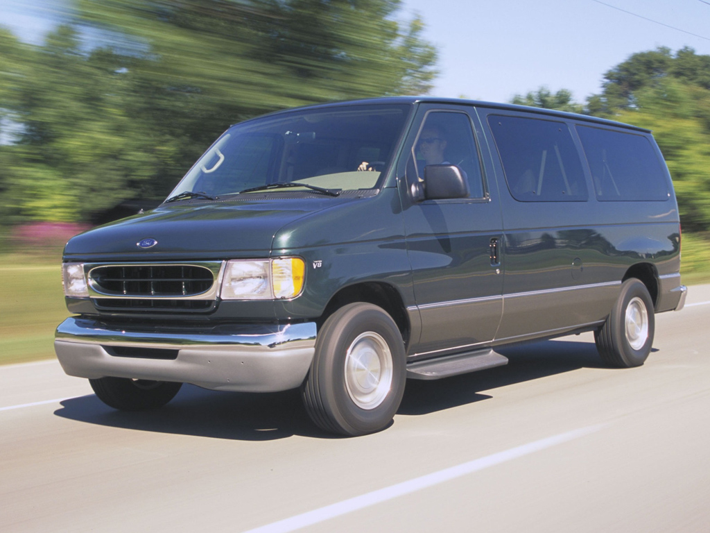 Ford E-150 Wagon