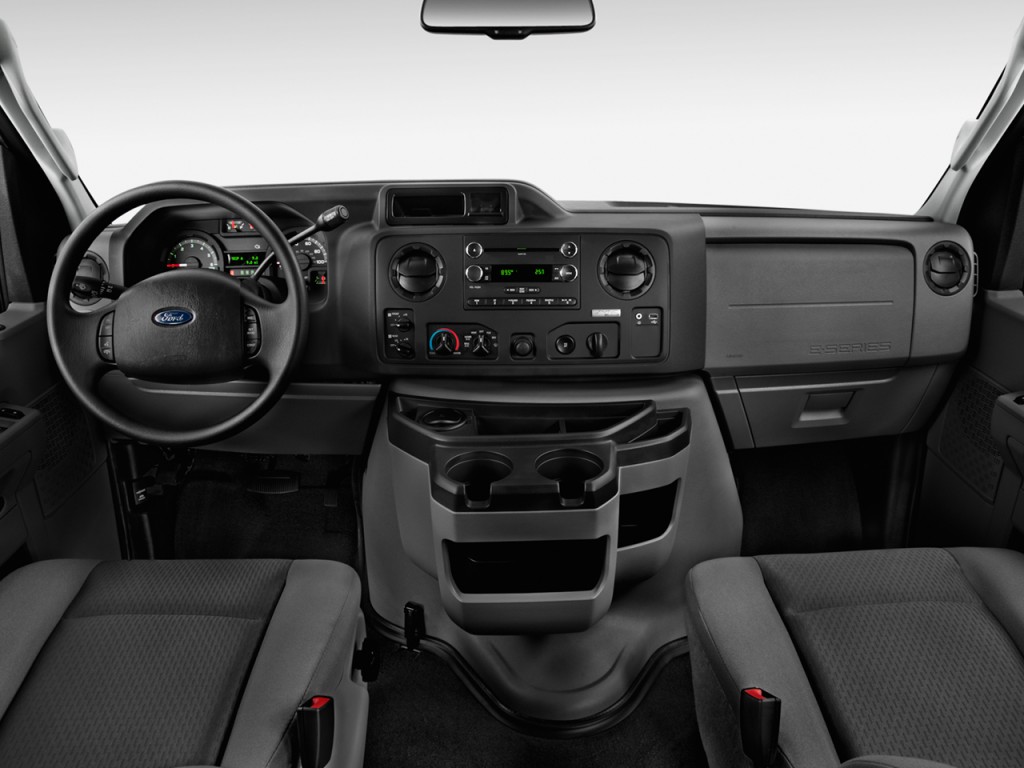 Ford E-150 Xlt