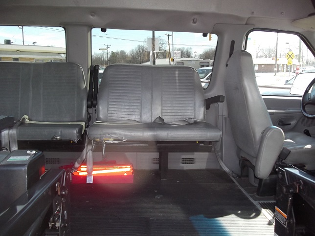 Ford E350 2006