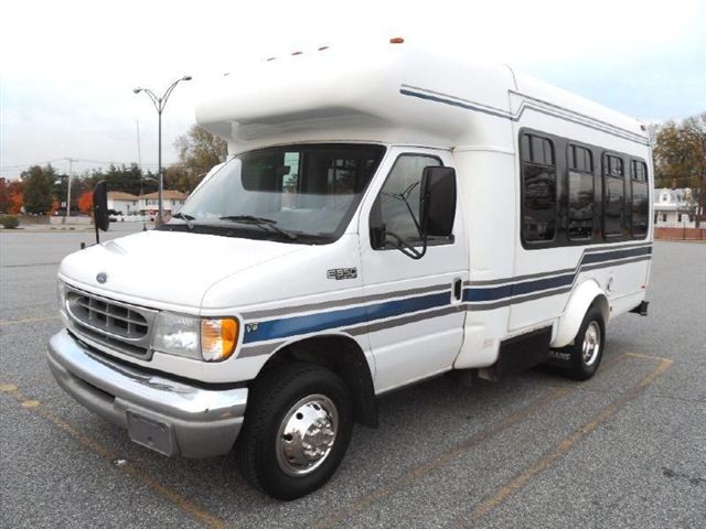 Ford E350 Bus