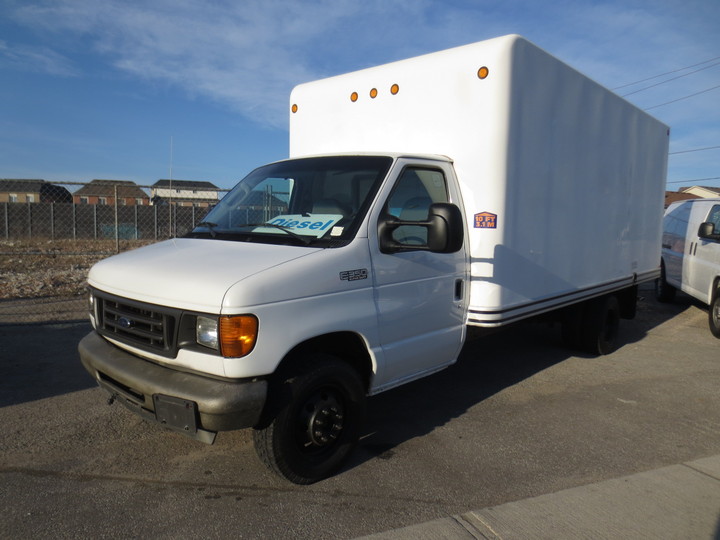 Ford E350 Cube Van