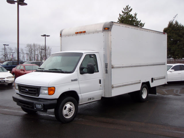 Ford E350 Cube Van