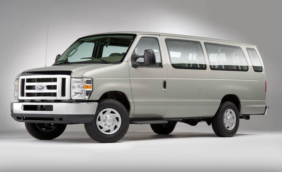 Ford E350 Minibus