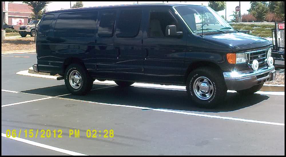 Ford E350 V10
