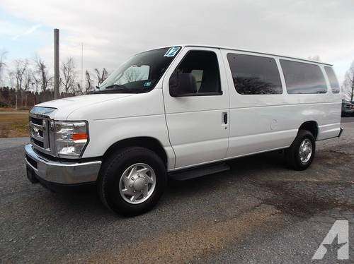 Ford E350 Xlt 15 Passenger Van