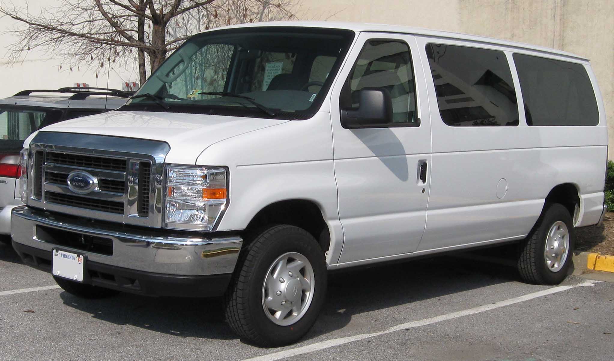 Ford E350 Xlt 15 Passenger Van Ford E350 Xlt 15 Passenger Van