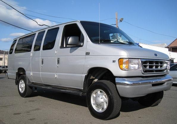 Ford E350 Xlt Super Duty