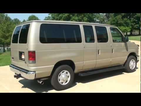 Ford Econoline 12 Passenger Van