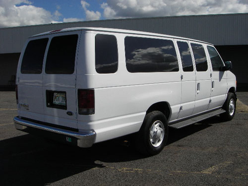 Ford Econoline 12 Passenger Van