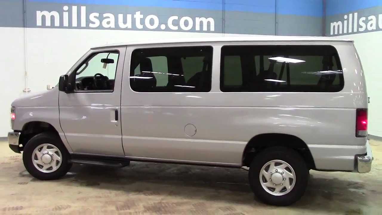 Ford Econoline 15 Passenger Van