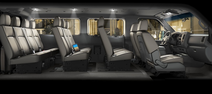 Ford Econoline 15 Passenger Van