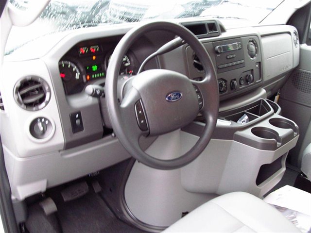 Ford Econoline 250