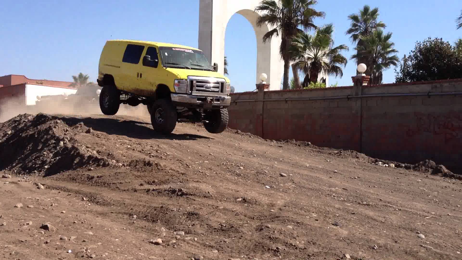 Ford Econoline 4x4