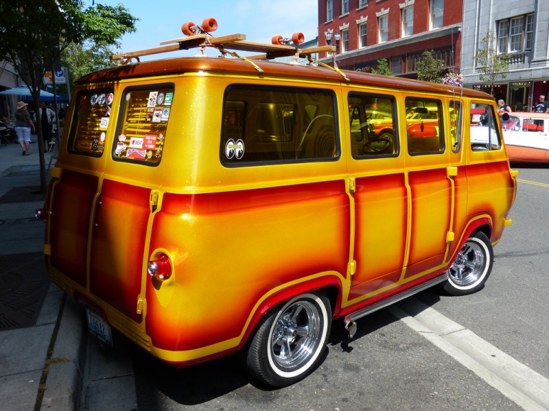 Ford Econoline Custom