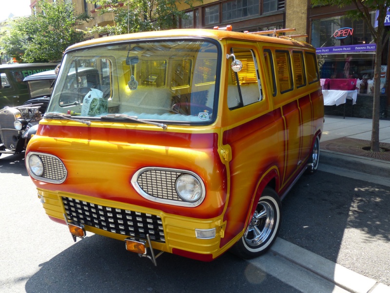 Ford Econoline Custom