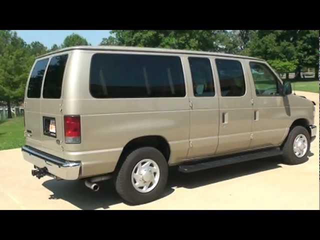 Ford Econoline E350 Passenger Van