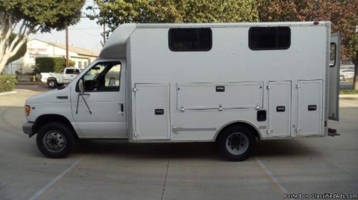 Ford Econoline E350 Super Duty