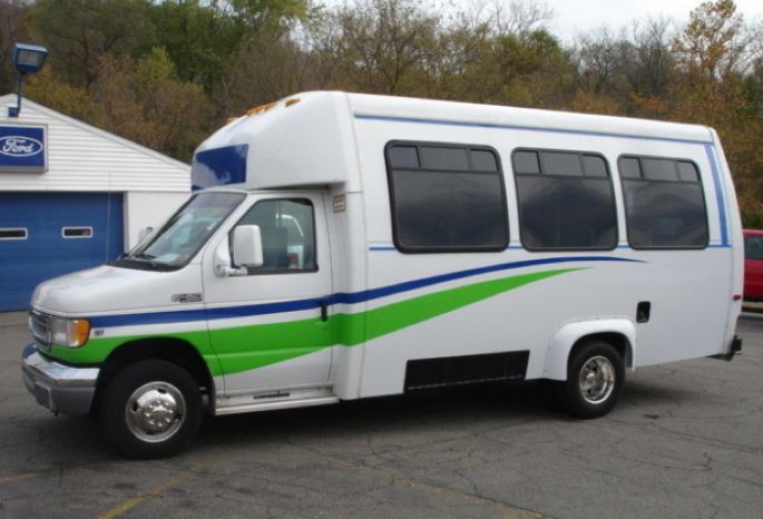 Ford Econoline E450 Ford Econoline E450
