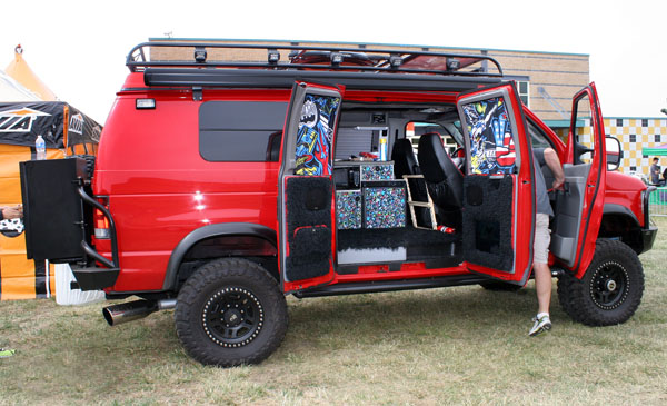 Ford Econoline Off Road