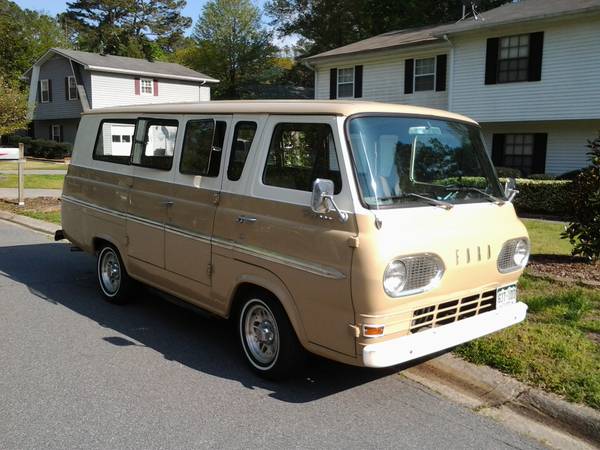 Ford Econoline Supervan