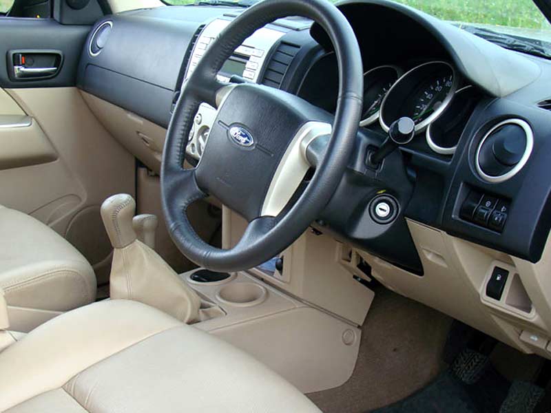 Ford Endeavour 2010
