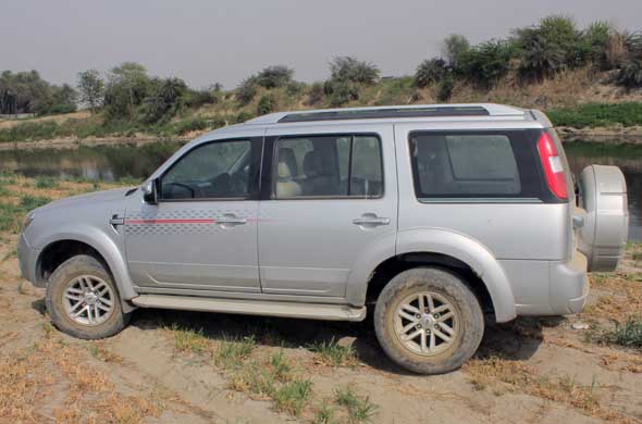 Ford Endeavour 2010