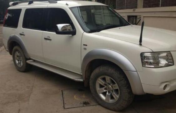 Ford Endeavour White