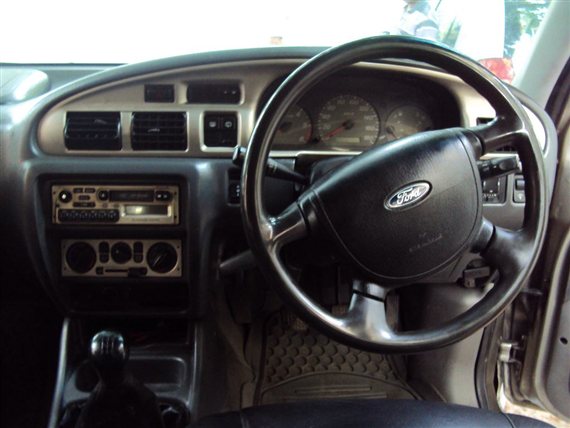 Ford Endeavour Xlt