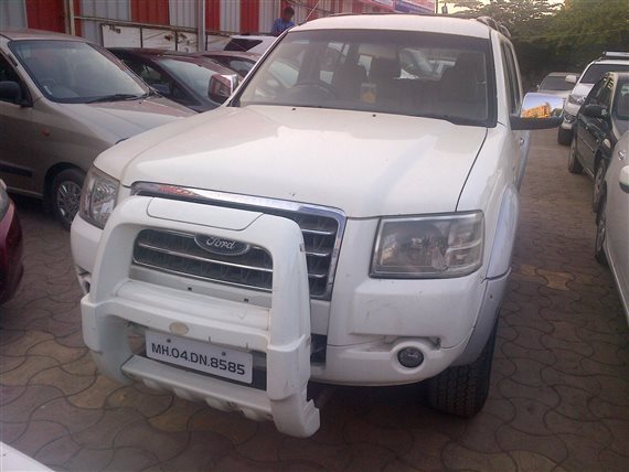Ford Endeavour Xlt