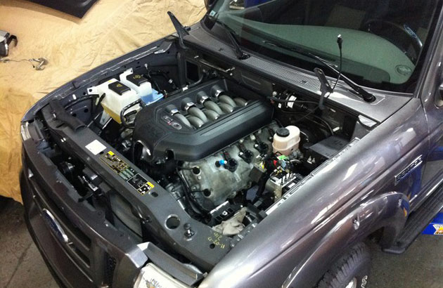 Ford Escape V8